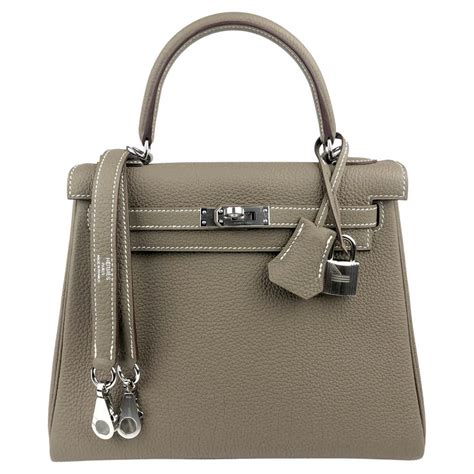 hermes kelly bag 35 retourne handtasche togo taupe palladium hardware|Hermès Etoupe Togo Kelly 35 Retourne Palladium Hardware.